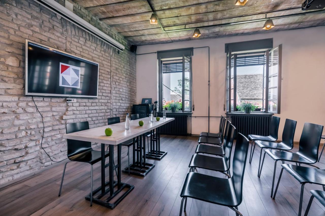 Veliki Garni Hotel Novi Sad Ngoại thất bức ảnh
